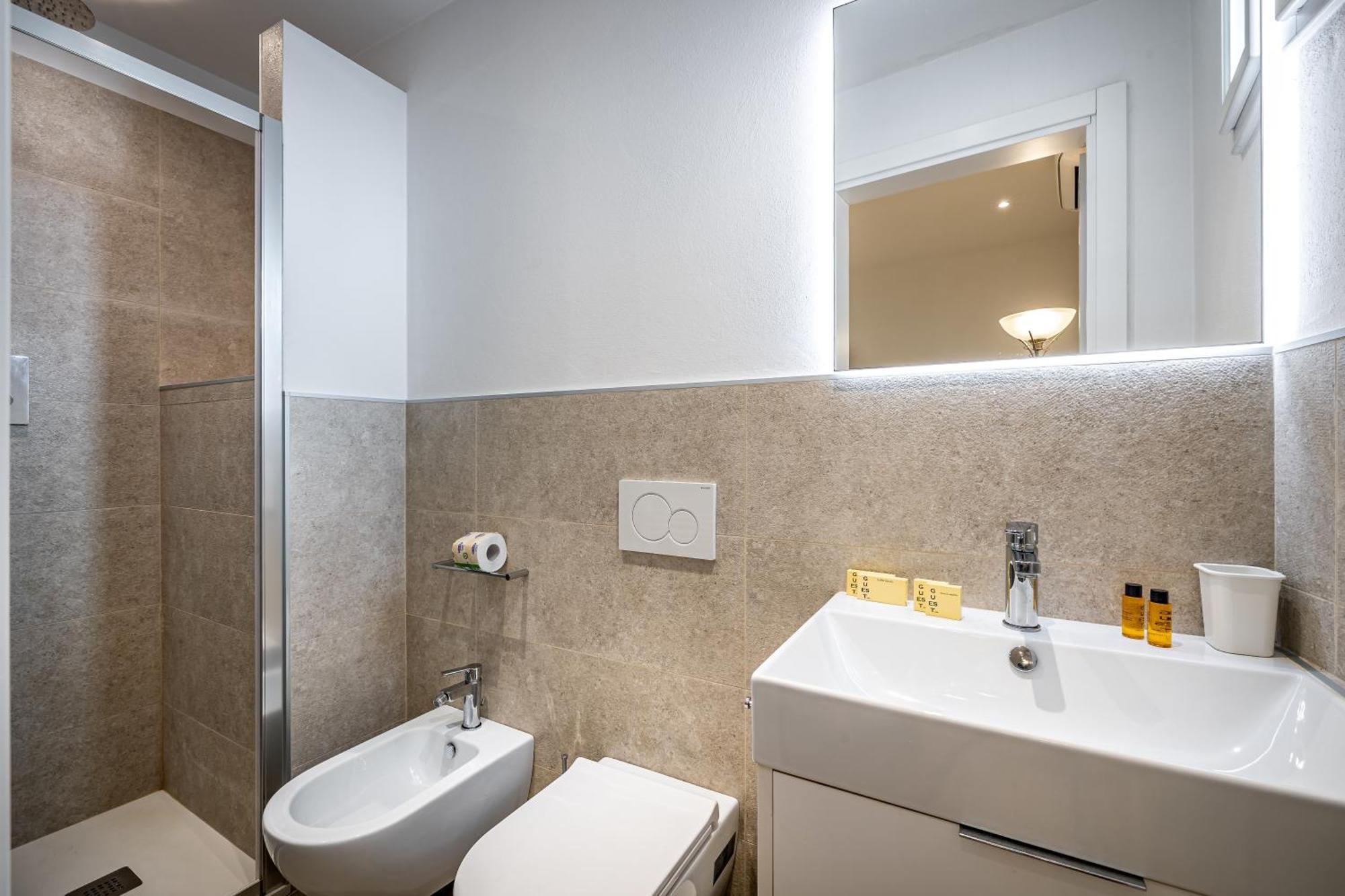 Roommo Via Dei Pilastri Giada Florence Buitenkant foto