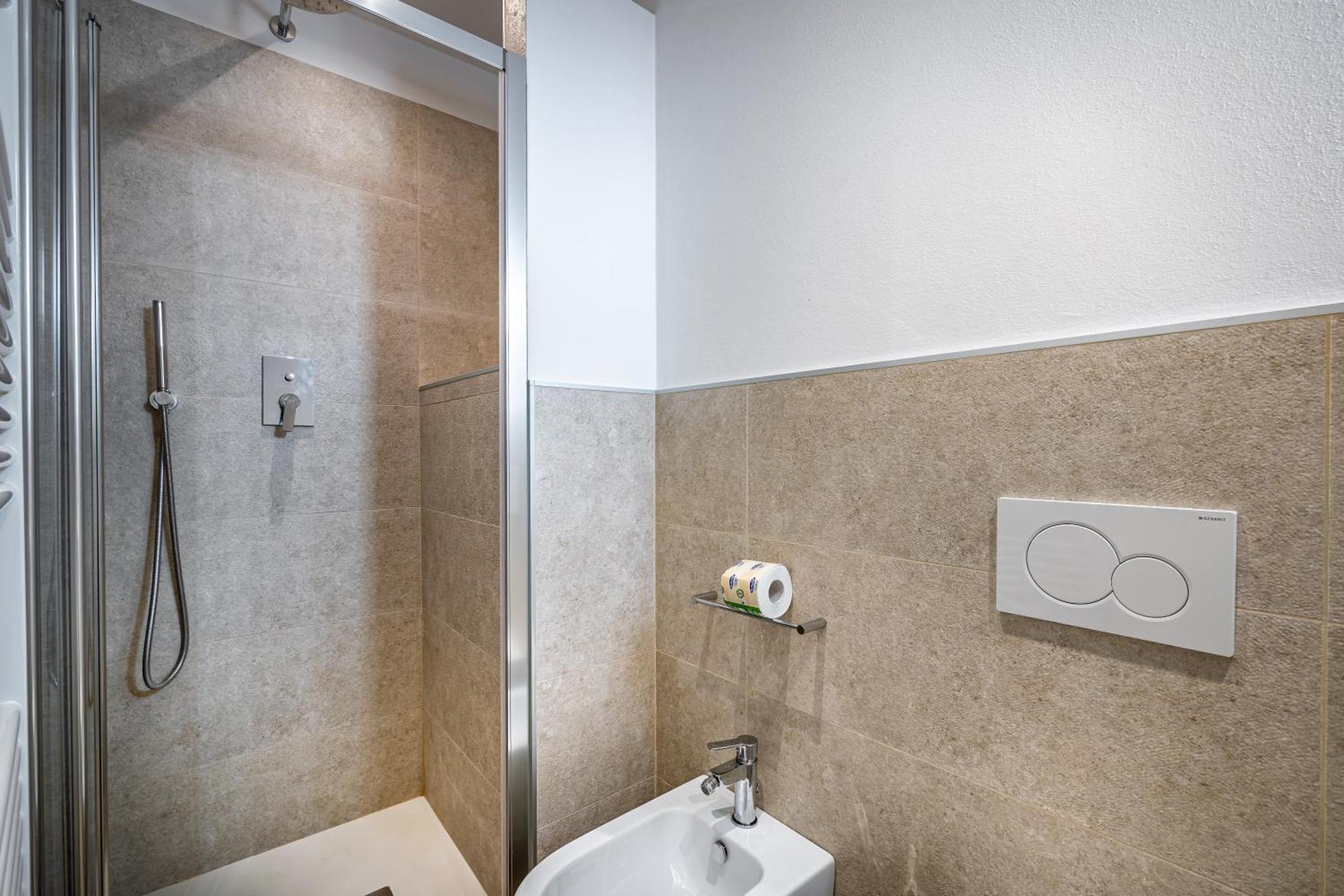 Roommo Via Dei Pilastri Giada Florence Buitenkant foto